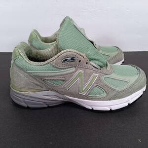 Pre Owned Size 5.5 woman  New Balance 990v4 Olive Teddy Santis. Made In USA